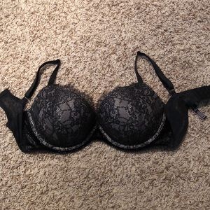 Victoria's Secret 38D Push-Up Bra - Like New